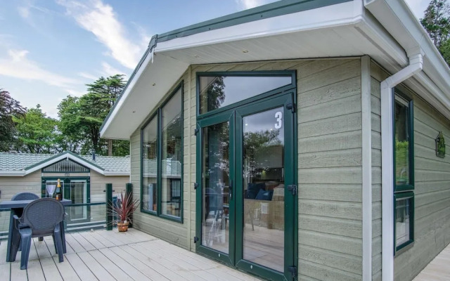 3 Manor Lodge - 2 Bedroom Lodge - Pendine
