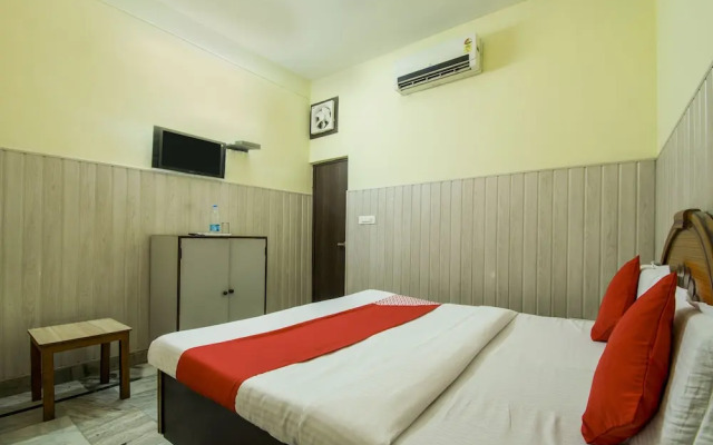 Oyo 19788 Hotel Maruti Lodge