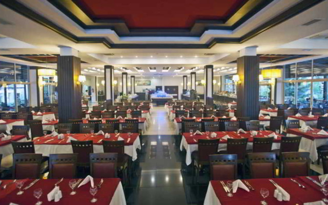 Курорт Crystal Aura Beach Resort & Spa – All Inclusive