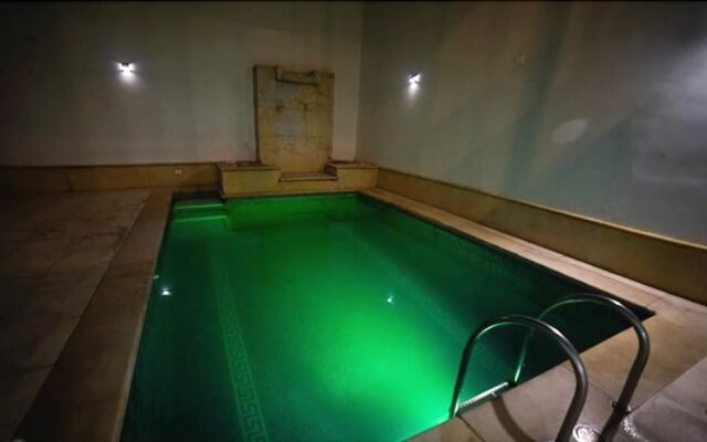 Summun Suite
