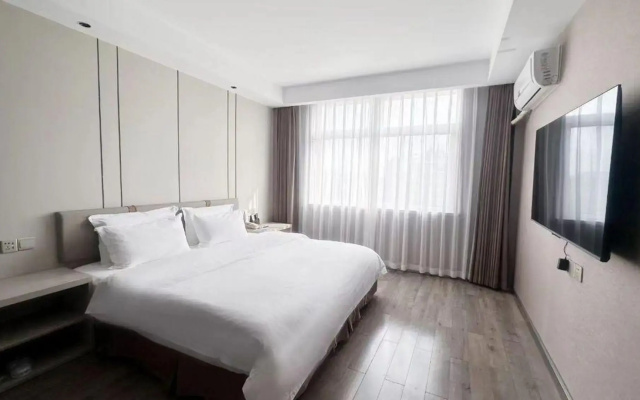 Chuyu Hotel