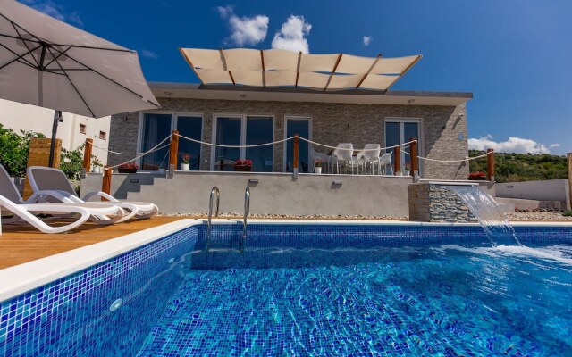 Villa Hedonist