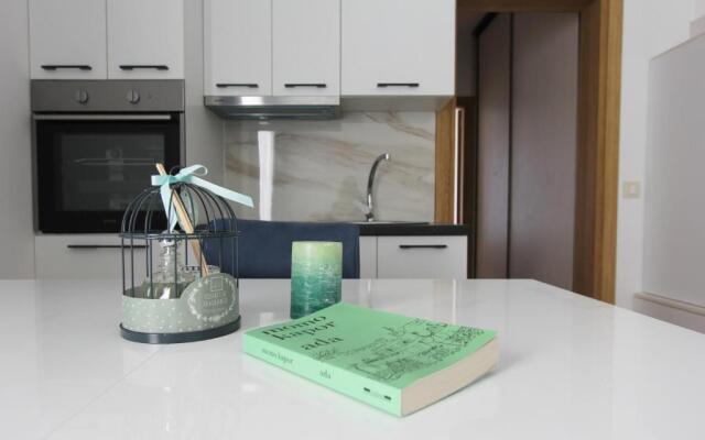 Alkima 1 BR apartment with a sea view