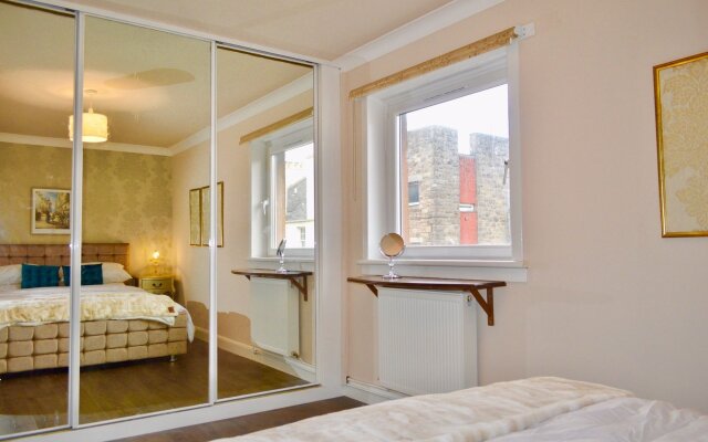 1 Bedroom Apartment On Royal Mile