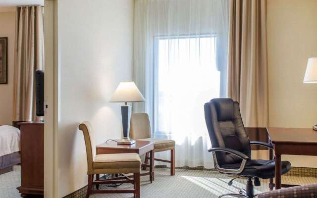 Comfort Inn & Suites York North