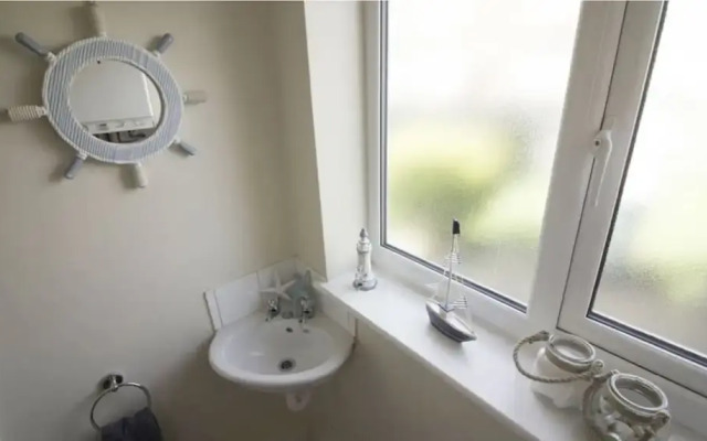 RoomTel - Brook House