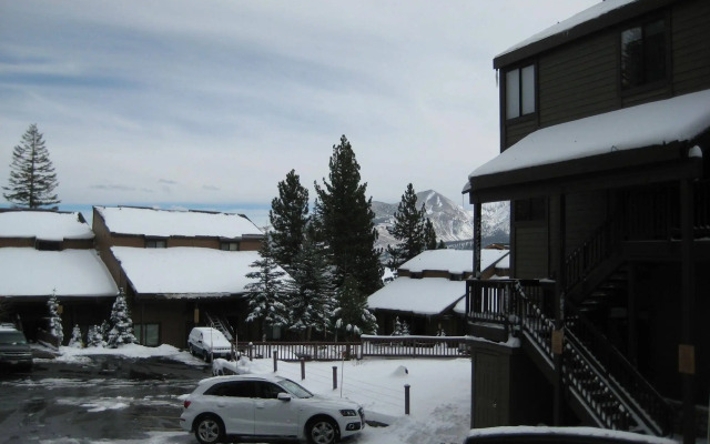Val d'Isere by Mammoth Reservation Bureau