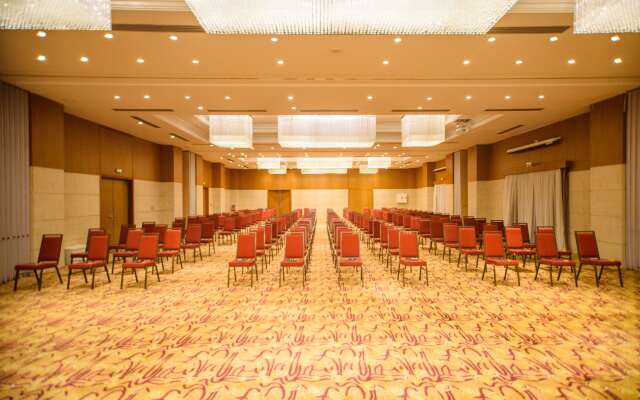 Golden Tulip Le Diplomate Cotonou