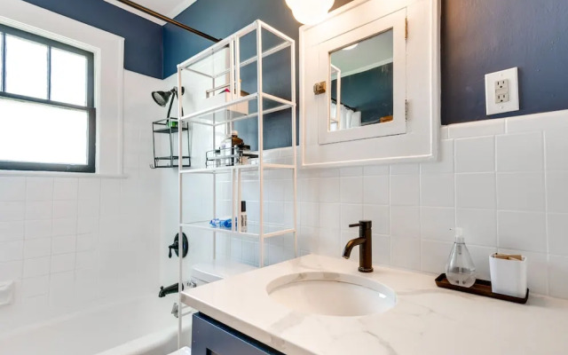 Updated Atlanta Getaway w/ Yard ~ 5 Mi to Downtown