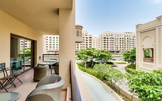 Fairmont North Luxury 2 BR Apt Palm