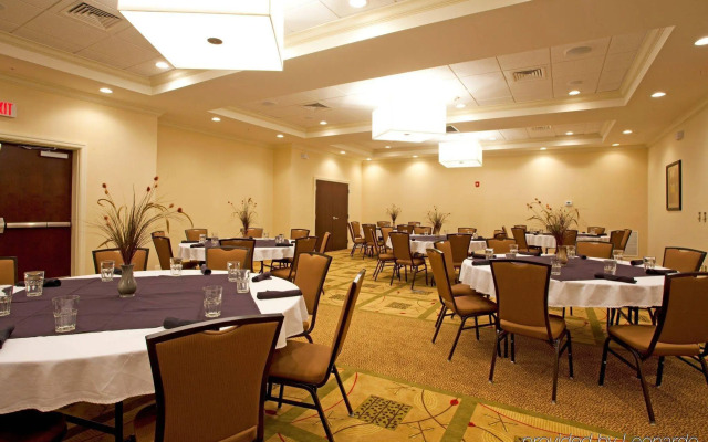 Holiday Inn Statesboro-University Area by IHG