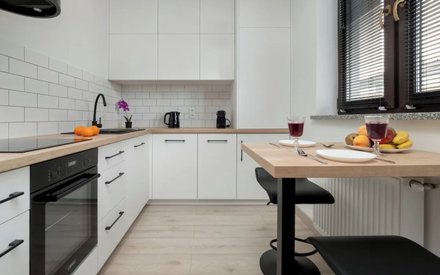 Cozy Studio in Łódź by Renters