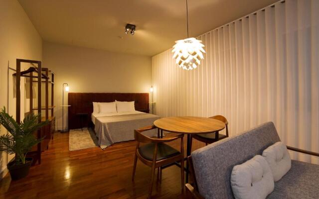 Oporto Cozy Design Studio II