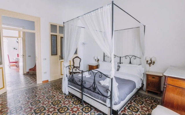 Real Umberto Apartments by WonderfuI Italy