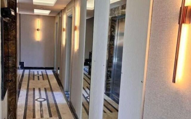 Cetin Port Hotel