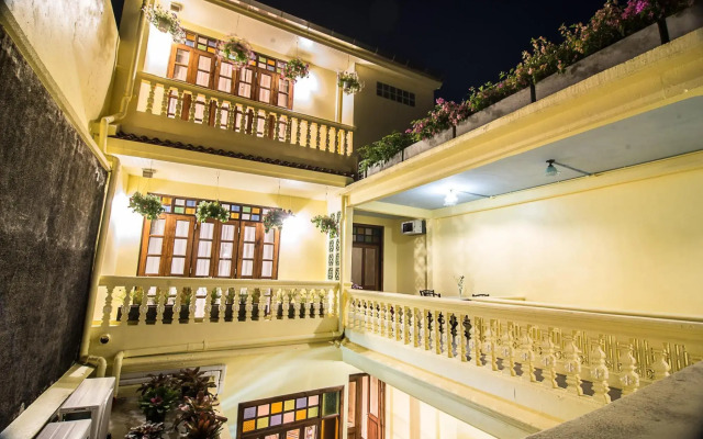Woo Gallery and Boutique Hotel