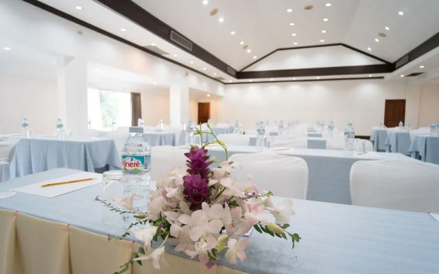 E-Outfitting Valley Resort