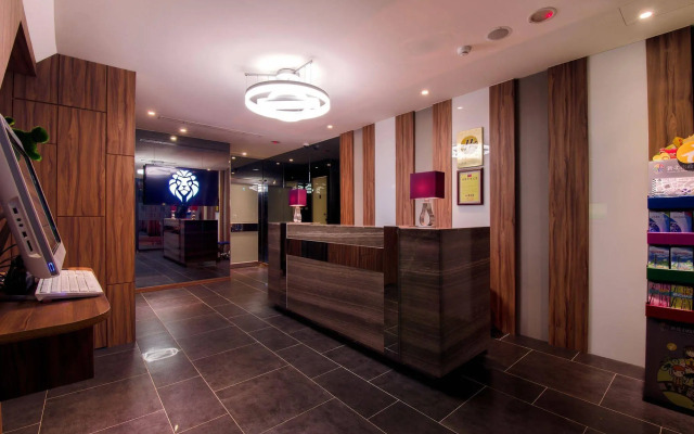 Lion Hotel