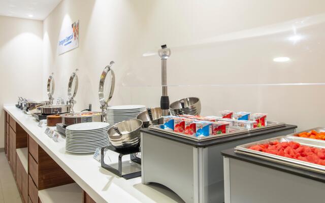 Holiday Inn Express Mexico Basilica by IHG