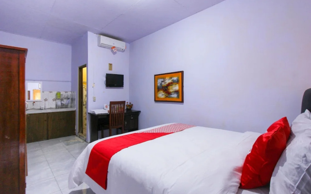 OYO 1721 A. Yani 95 Residence