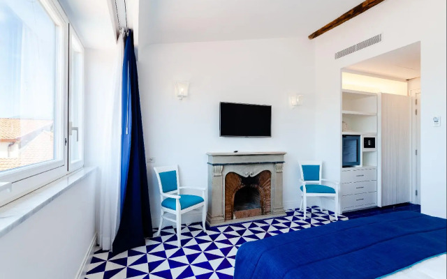 Maison Blu - Intimate GuestHouse