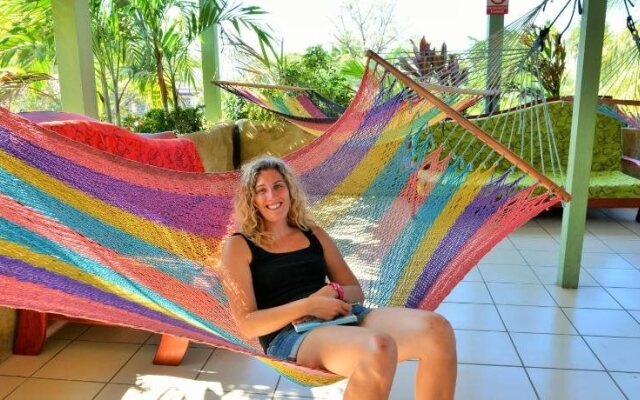 Tamarindo Hostel Resort