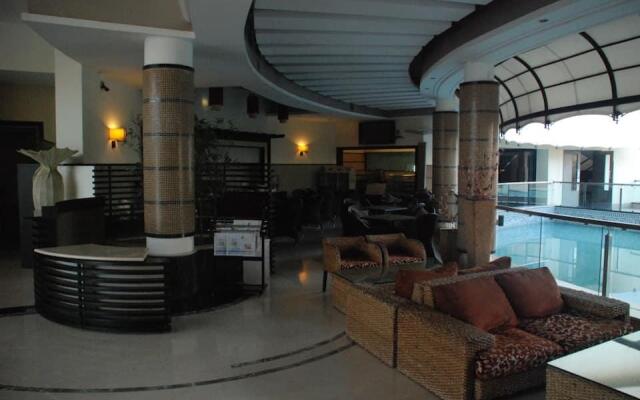 Azzaro Resort & Spa