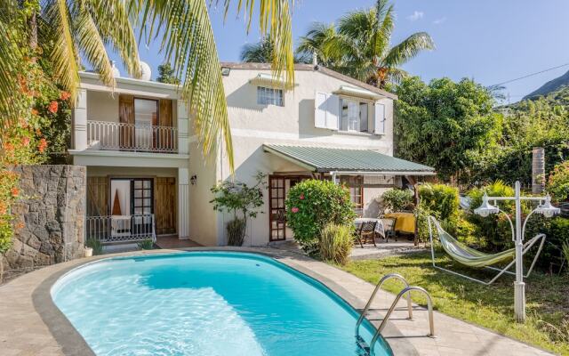 Villa with Heated Pool