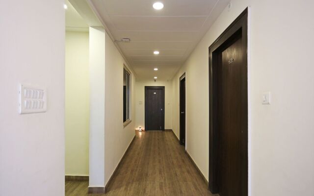 Hotel Sahu Near Kashi Vishwanath Temple Gate
