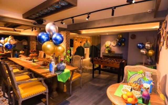 Huage Hostel