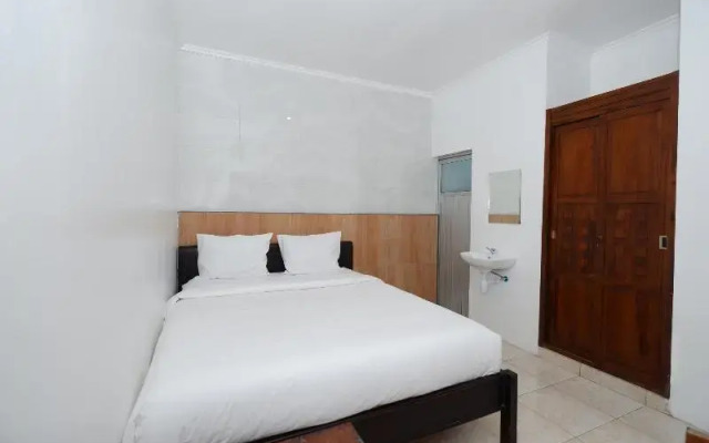 Orchid House by OYO Rooms