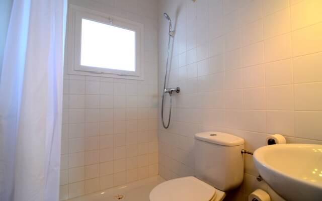 Apartamentos Riells Park