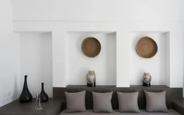 Onirondas Villas Dom Style in Fira City