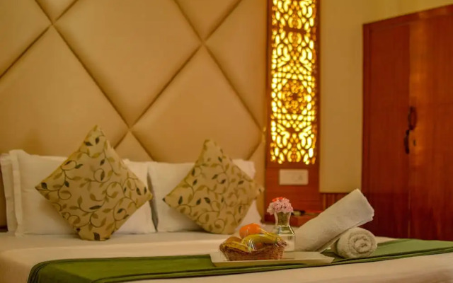 OYO 13836 Hotel Manu Vatika