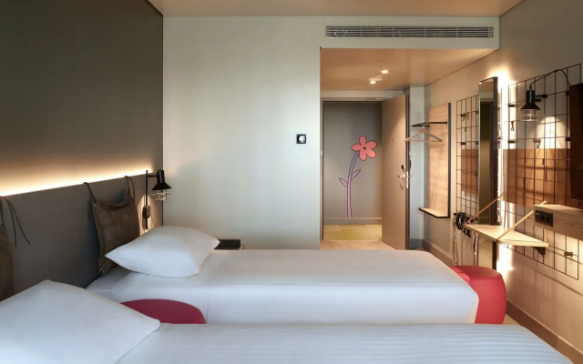 Moxy Athens City