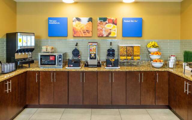 Comfort Inn & Suites