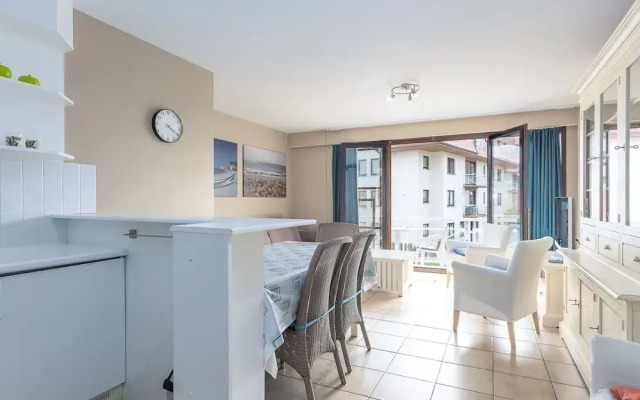 Spacious Apartment With View