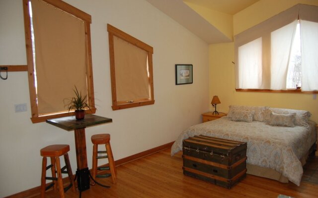 Fernie Tightlines Lodge