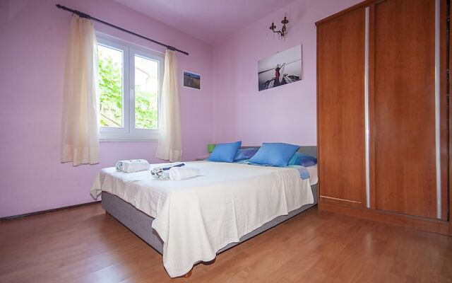 Family house Sutivan