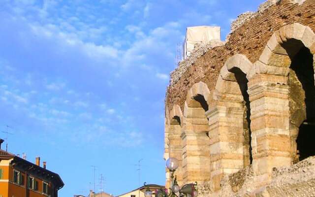 Отель Verona Center