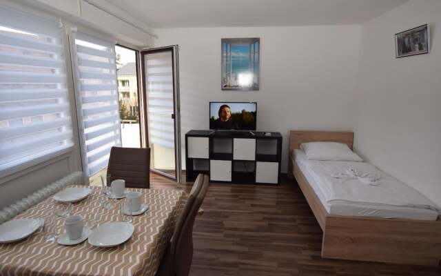 AB Apartment 92