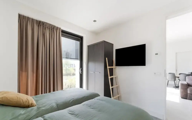 Swanky Villa in Zeewolde With Garden