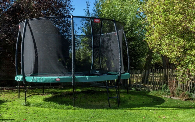 Farmhouse in Vleteren for Eight Person