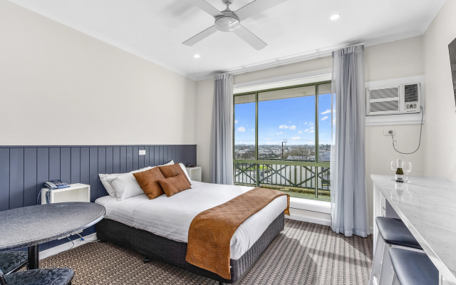 Comfort Inn The Lakes – Guest Rooms – Mount Gambier