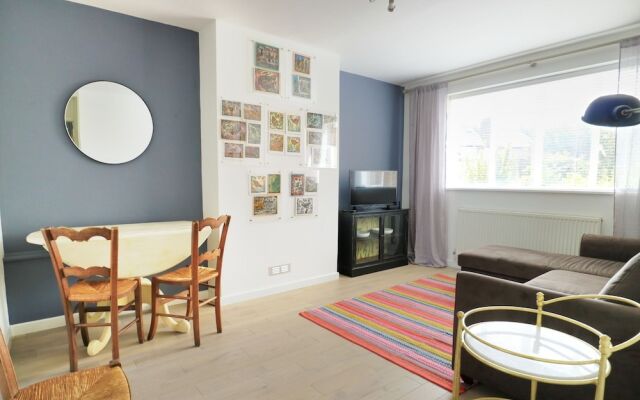 Newly Renovated 1 Bedroom Flat - Sleeps 4