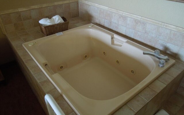 Hallmark Resort - Newport