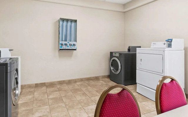 Comfort Inn Lehigh Valley West - Allentown