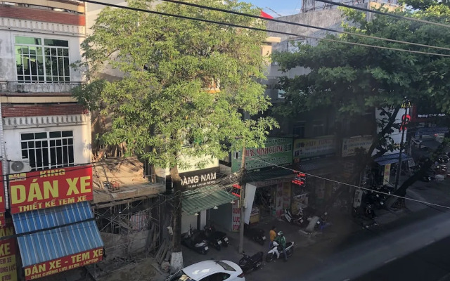 Coffee Shop & Hostel Co Hai