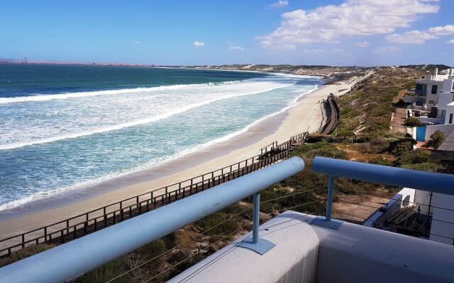 2 On the Beach 2 Self catering