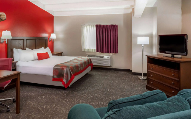 Ramada Hotel & Conference Center by Wyndham Hammond